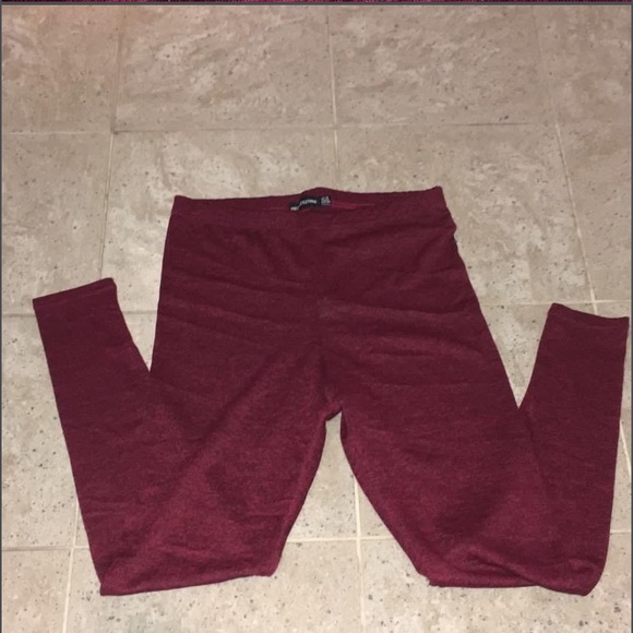 PrettyLittleThing Two Piece - Picture 3 of 5